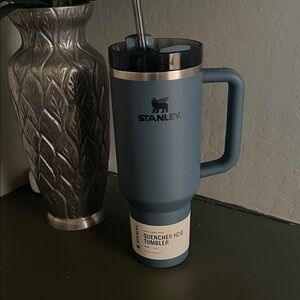 Stanley Blue Insulated Quencher Mug with Handle